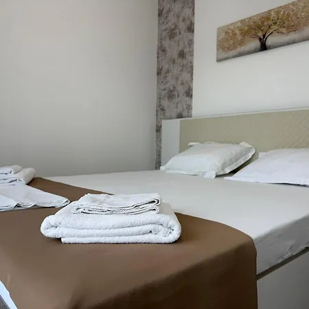 Relax Boutique House Къща за гости