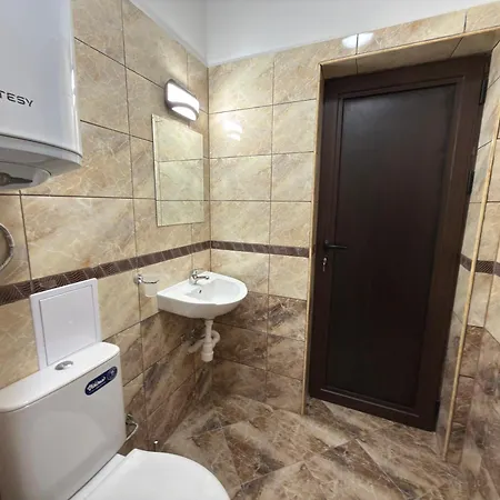 Къща за гости Relax Boutique House 3*