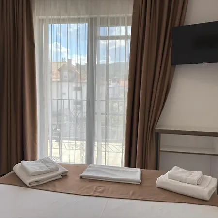 Къща за гости Relax Boutique House 3*