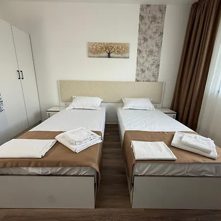 Къща за гости Relax Boutique House