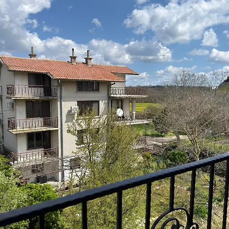 Къща за гости Relax Boutique House